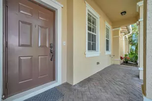 285 E Bay Cedar Cir, Jupiter, FL 33458 - Photo 5
