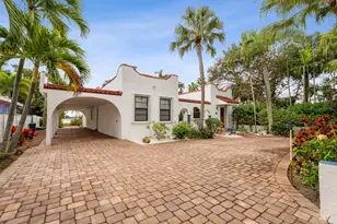 114 S Lake Dr, Lantana, FL 33462 - Photo 5