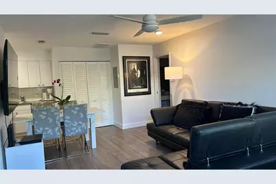 616 Executive Center Drive #5201, West Palm Beach, FL 33401 - Photo 1