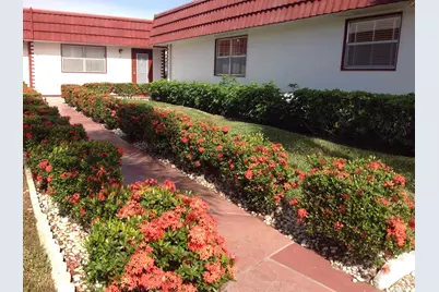 98 Waterford E #E, Delray Beach, FL 33446 - Photo 1