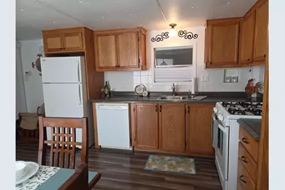 8121 SE Skylark Avenue, Hobe Sound, FL 33455 - Photo 5