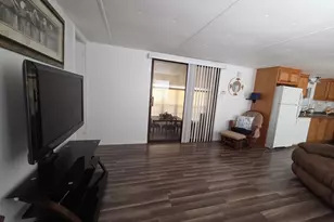 8121 SE Skylark Ave, Hobe Sound, FL 33455 - Photo 11