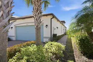 11554 SW Lake Park Dr, Port Saint Lucie, FL 34987 - Photo 3