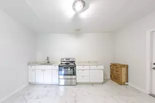 404 N 38th St, Fort Pierce, FL 34947 - Photo 17