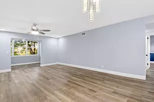 2515 NE 2nd Ct, Boynton Beach, FL 33435 - Photo 5