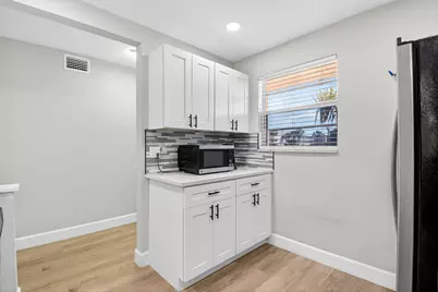 2515 NE 2nd Court #204, Boynton Beach, FL 33435 - Photo 15