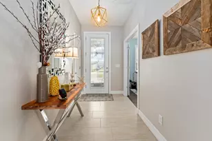 255 SE Courances Dr, Port Saint Lucie, FL 34984 - Photo 7