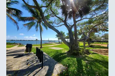 403 50th Street, West Palm Beach, FL 33407 - Photo 13