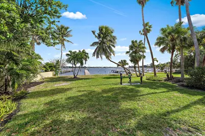 122 S Lake Drive, Lantana, FL 33462 - Photo 11