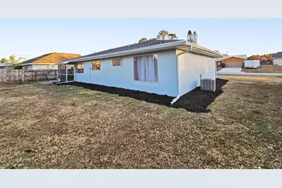 433 SE Seahouse Drive, Port Saint Lucie, FL 34983 - Photo 37