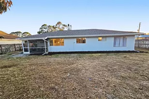 433 SE Seahouse Dr, Port Saint Lucie, FL 34983 - Photo 35