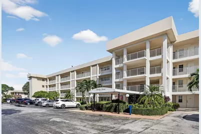 2651 S Palm Aire Drive S #305, Pompano Beach, FL 33069 - Photo 9