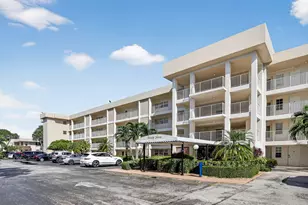 2651 S Palm Aire Dr S, Pompano Beach, FL 33069 - Photo 9