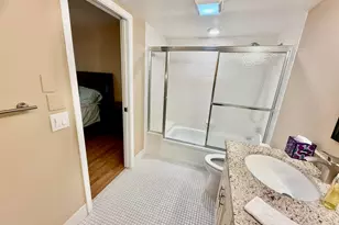 2305 Lucaya Ln, Pompano Beach, FL 33066 - Photo 13