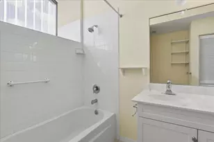 6285 N Mirror Lake Dr, Sebastian, FL 32958 - Photo 15