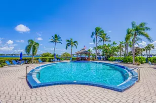 104 Half Moon Cir, Hypoluxo, FL 33462 - Photo 33