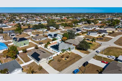 393 SW Alcan Drive, Port Saint Lucie, FL 34953 - Photo 5