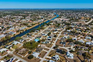 393 SW Alcan Dr, Port Saint Lucie, FL 34953 - Photo 9