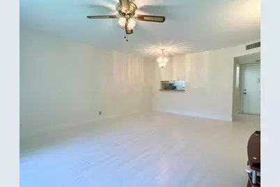 5130 Las Verdes Circle #102, Delray Beach, FL 33484 - Photo 3