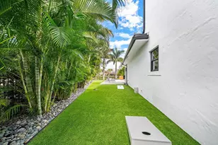 3019 Gin Berry Way, West Palm Beach, FL 33401 - Photo 47