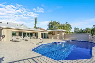 352 River Edge Rd, Jupiter, FL 33477 - Photo 5