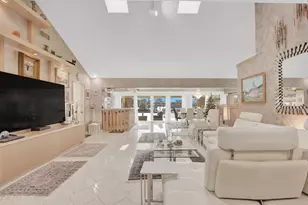 352 River Edge Rd, Jupiter, FL 33477 - Photo 11