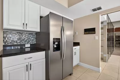 1780 NE 39th Court #901, Pompano Beach, FL 33064 - Photo 11