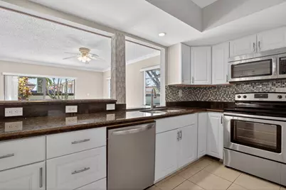 1780 NE 39th Court #901, Pompano Beach, FL 33064 - Photo 9