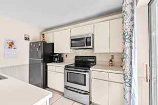 749 Buttonwood Ln, Boynton Beach, FL 33436 - Photo 7