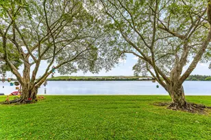 906 Congressional Way, Deerfield Beach, FL 33442 - Photo 9