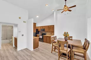 8099 Cassia Dr, Boynton Beach, FL 33472 - Photo 9