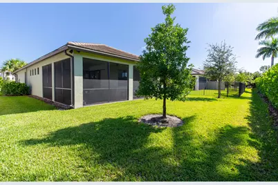 8161 Hanoverian Drive, Lake Worth, FL 33467 - Photo 25