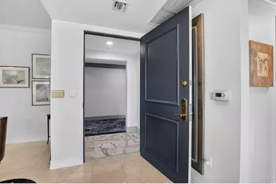 550 SE Mizner Boulevard #B307, Boca Raton, FL 33432 - Photo 5