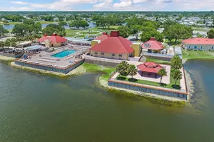 637 Periwinkle Cir, Sebastian, FL 32976 - Photo 3