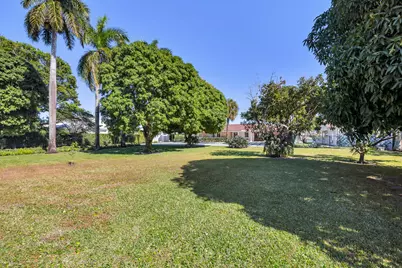 7400 W Lake Drive, Lake Clarke Shores, FL 33406 - Photo 7