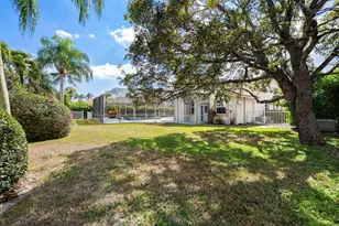 2730 Tecumseh Dr, West Palm Beach, FL 33409 - Photo 9