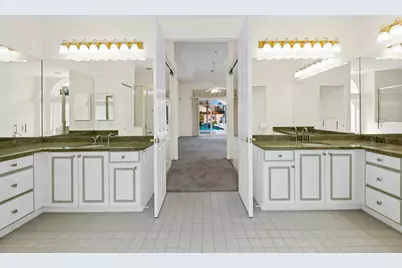 2730 Tecumseh Drive, West Palm Beach, FL 33409 - Photo 19