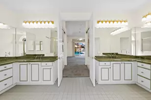 2730 Tecumseh Dr, West Palm Beach, FL 33409 - Photo 19