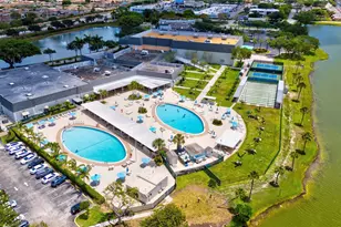 668 Monaco N, Delray Beach, FL 33446 - Photo 19
