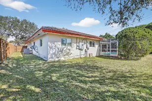 7000 Plantation Rd, Plantation, FL 33317 - Photo 29