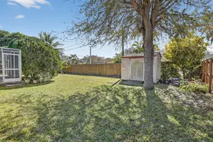 7000 Plantation Rd, Plantation, FL 33317 - Photo 27