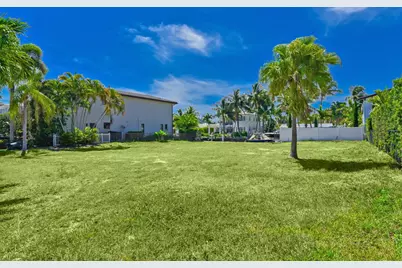 808 NE Bay Cove Street, Boca Raton, FL 33487 - Photo 3