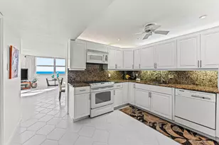 5420 N Ocean Dr, Singer Island, FL 33404 - Photo 11