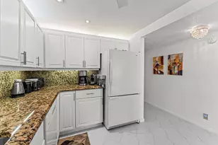 5420 N Ocean Dr, Singer Island, FL 33404 - Photo 13