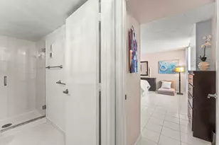 5420 N Ocean Dr, Singer Island, FL 33404 - Photo 29