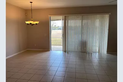 546 NW Waverly Circle, Port Saint Lucie, FL 34983 - Photo 3