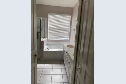 546 Waverly Circle, Port Saint Lucie, FL 34983 - Photo 17