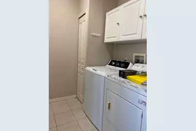 546 Waverly Circle, Port Saint Lucie, FL 34983 - Photo 11