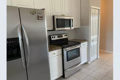 546 Waverly Circle, Port Saint Lucie, FL 34983 - Photo 5