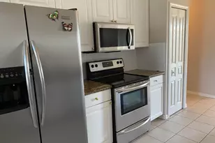 546 NW Waverly Circle, Port Saint Lucie, FL 34983 - Photo 5